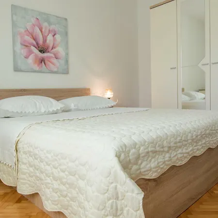 Fanito Apartman *